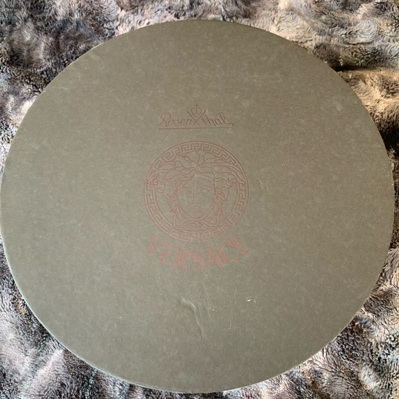 Versace Rosenthal, Medusa Red Tea set SOLD - Picture 8 of 11